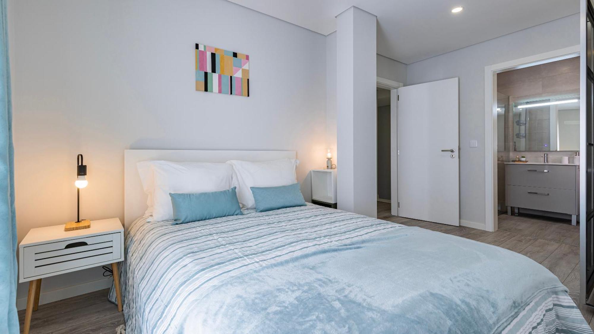Belem Charming 2bdr House By Lovelystay Apartment