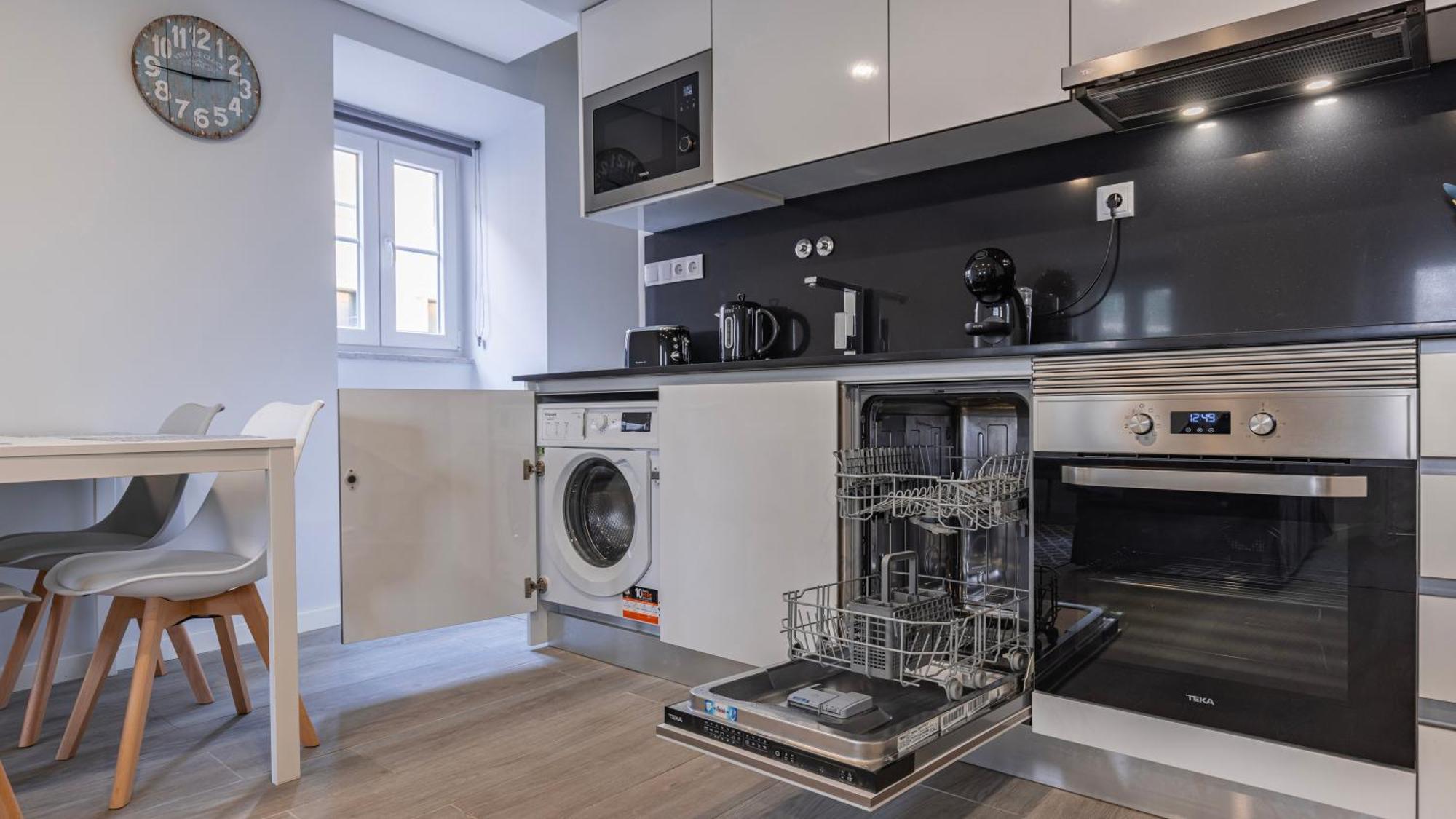 Belem Charming 2bdr House By Lovelystay Apartment Lisbon